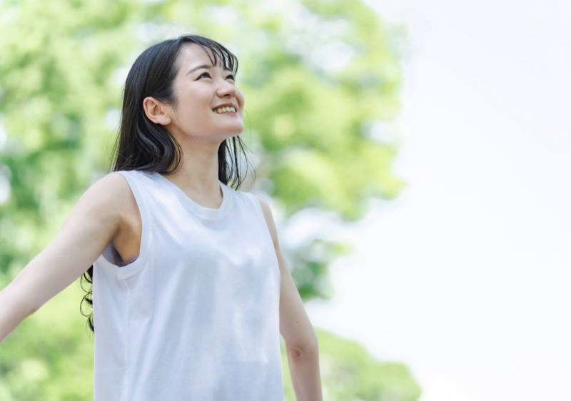 笑顔の女性